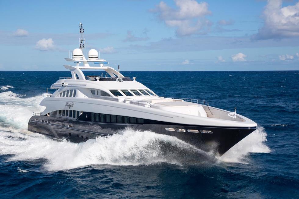 Аренда яхты LADY L 44.60m Heesen