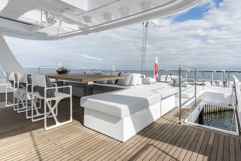 Sunreef 80 7X yacht charter